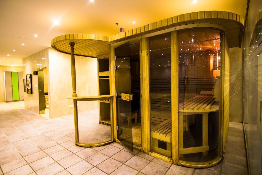 Rest Night Serviced Apartments- Alhamra Riyadh Exterior photo A steam room