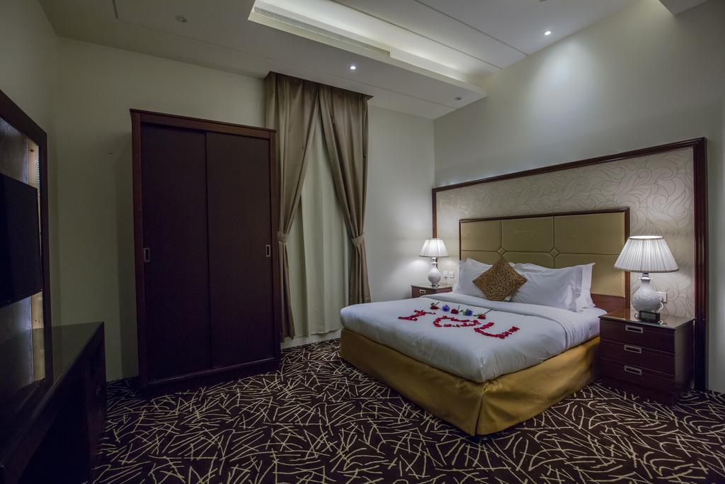 Rest Night Serviced Apartments- Alhamra Riyadh Exterior photo A bedroom at the hotel