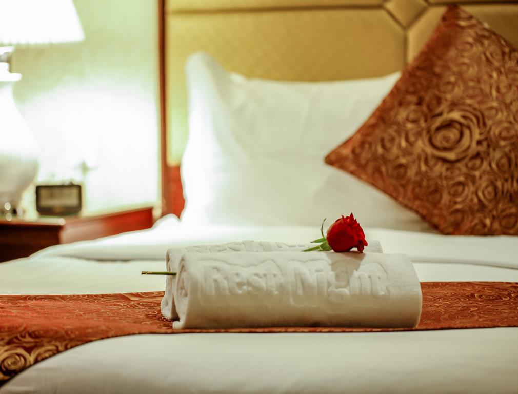 Rest Night Serviced Apartments- Alhamra Riyadh Exterior photo A rolled towel on a bed